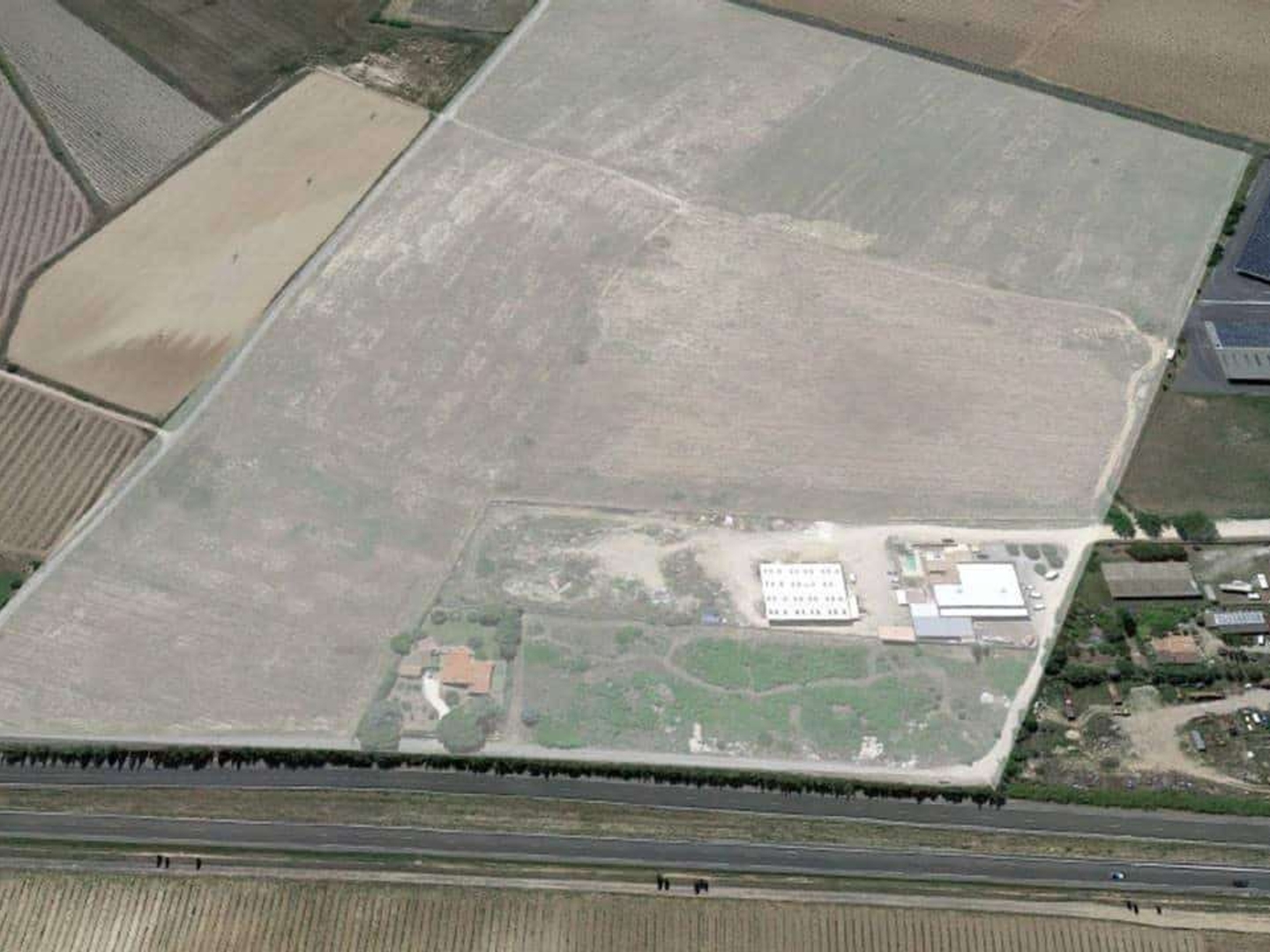 Terrain à vendre - 160000m2 - Colombiers (34440)