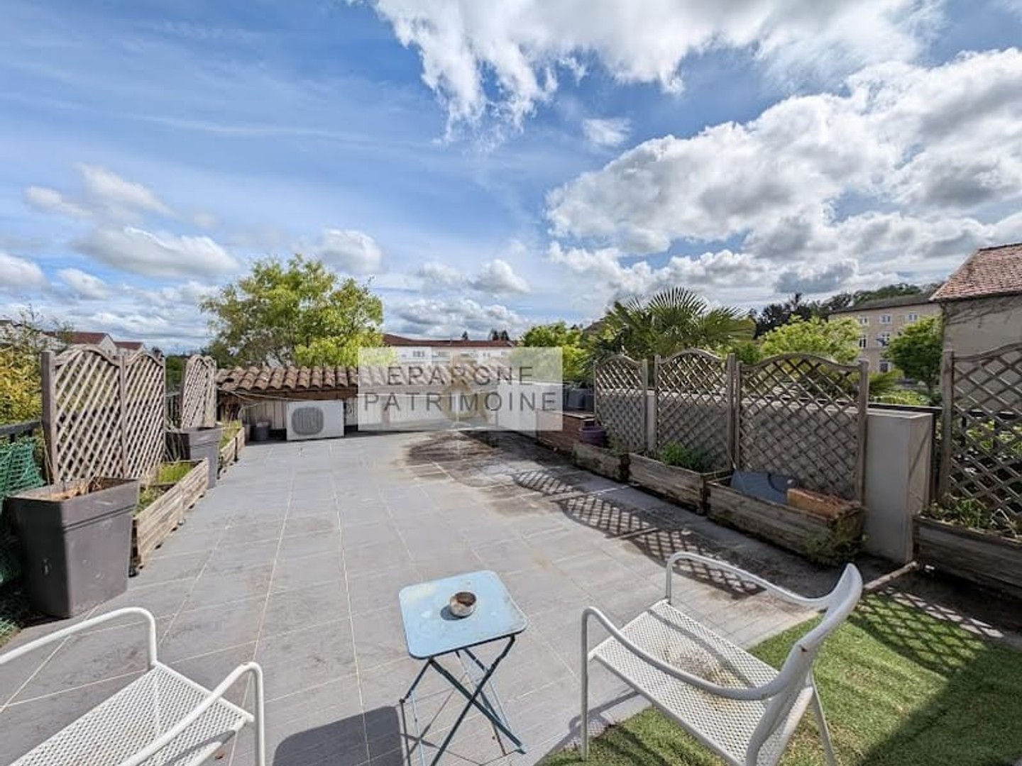Maison 270 m²