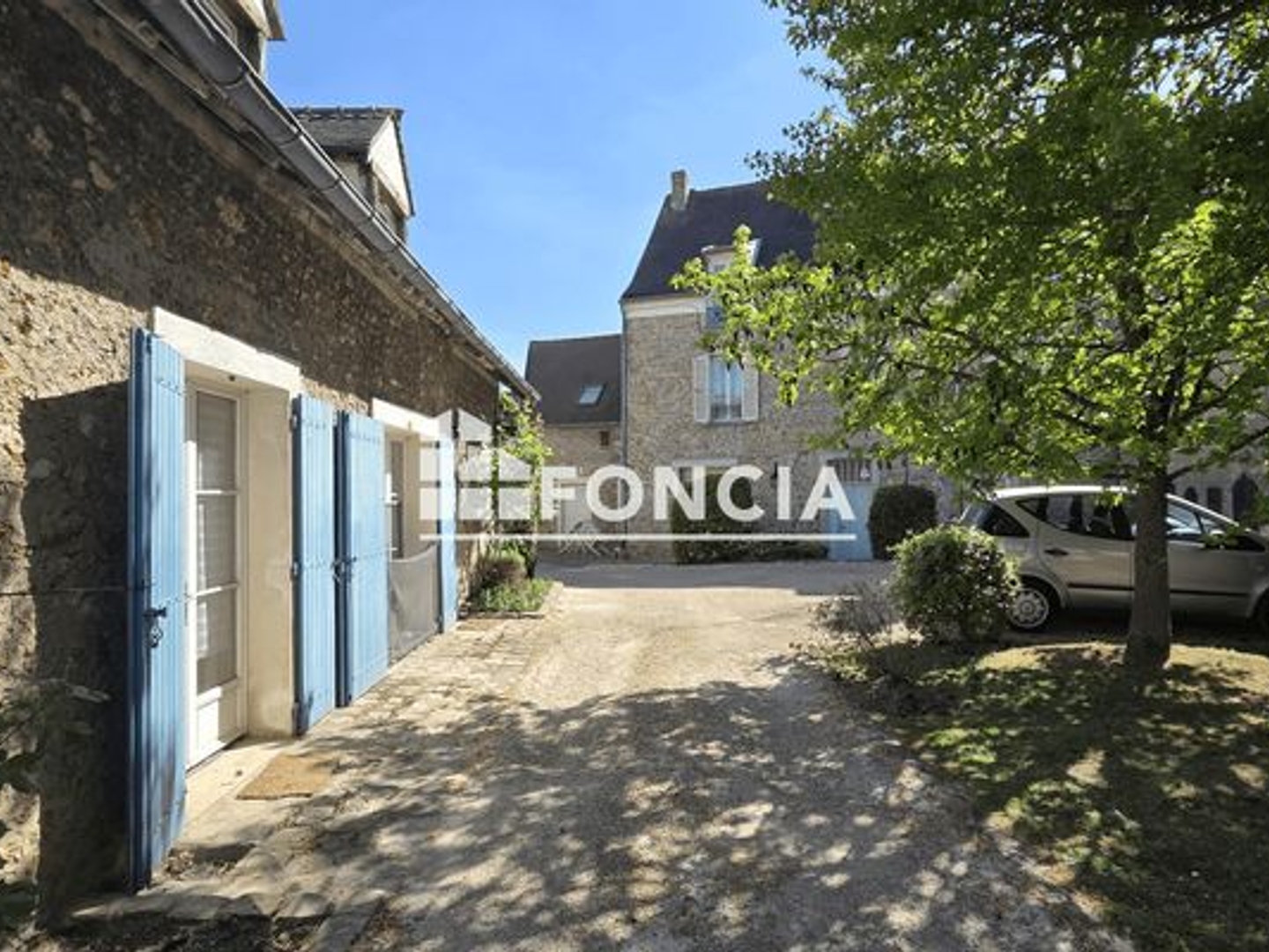 Immeuble à vendre - 326m2 - Jouars-Pontchartrain (78760)