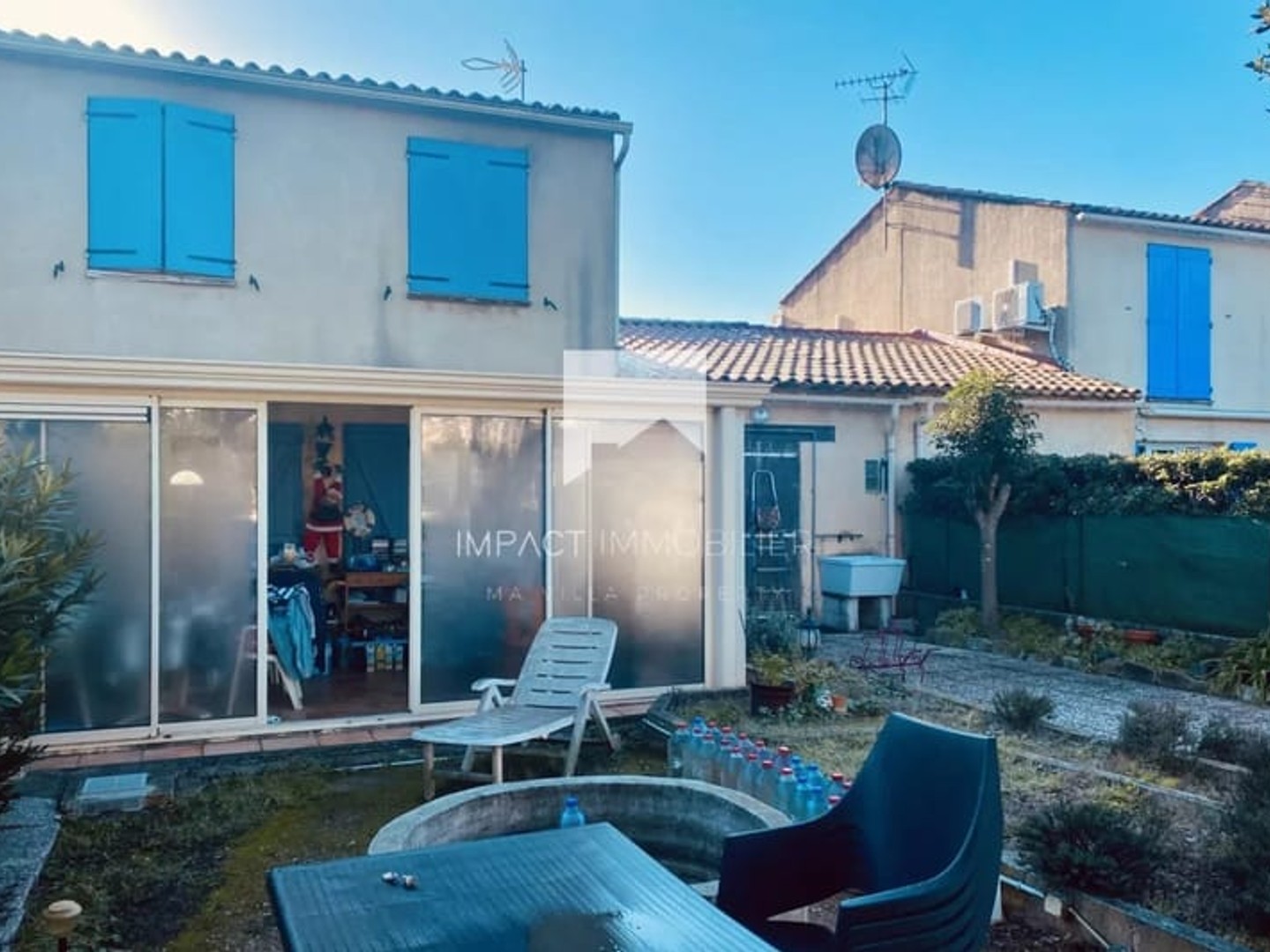 Maison mitoyenne avec jardin et garage - Fort potentiel - Quartier Macany, Hyères