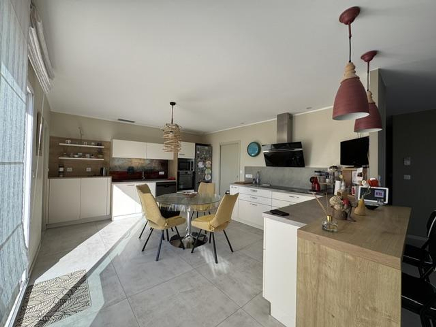 Maison à vendre - 6 pièces - 146m2 - Échillais (17620)