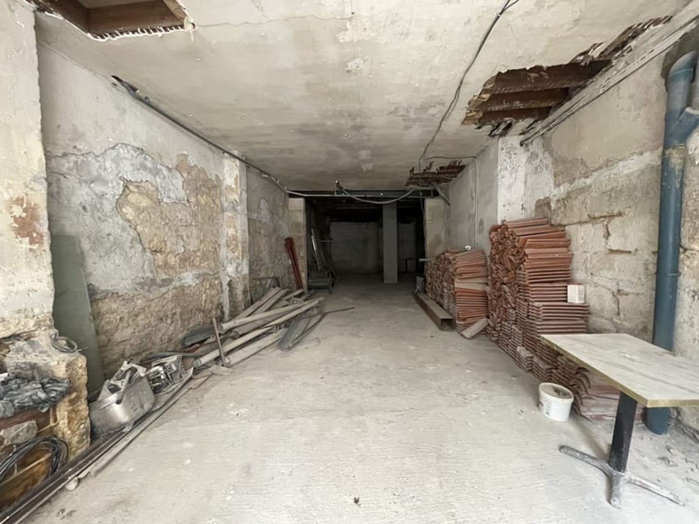 Parking / garage / box à vendre - 85m2 - Bordeaux (33000)