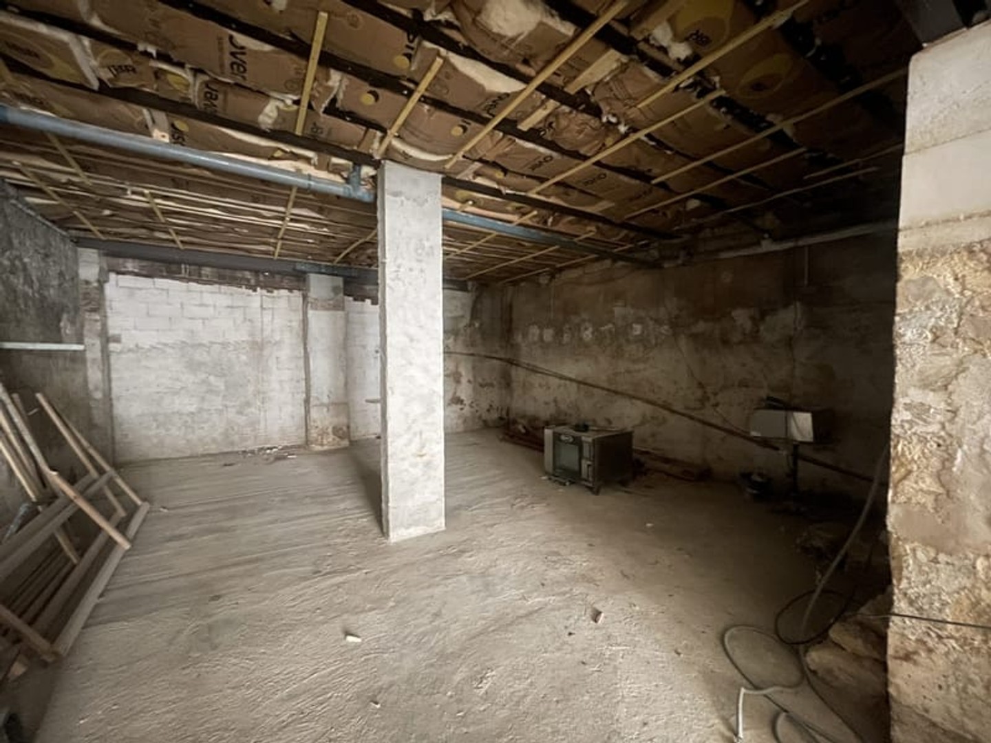 Parking / garage / box à vendre - 85m2 - Bordeaux (33000)