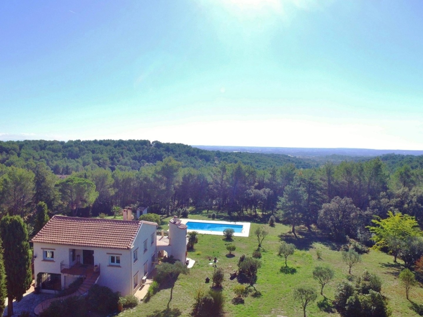 Propriété de 240 m², parc de 1ha avec piscine