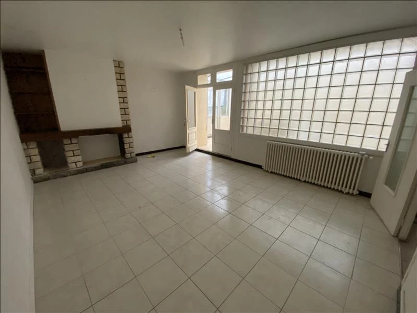 Immeuble à vendre - 4 pièces - 146m2 - Aigurande (36140)