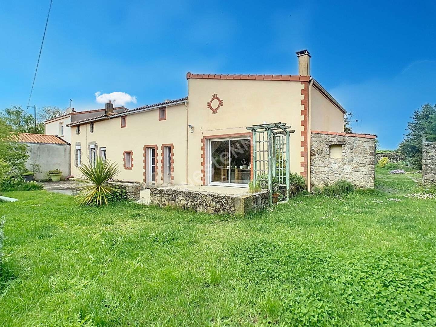 Maison 6 pièces 228 m²