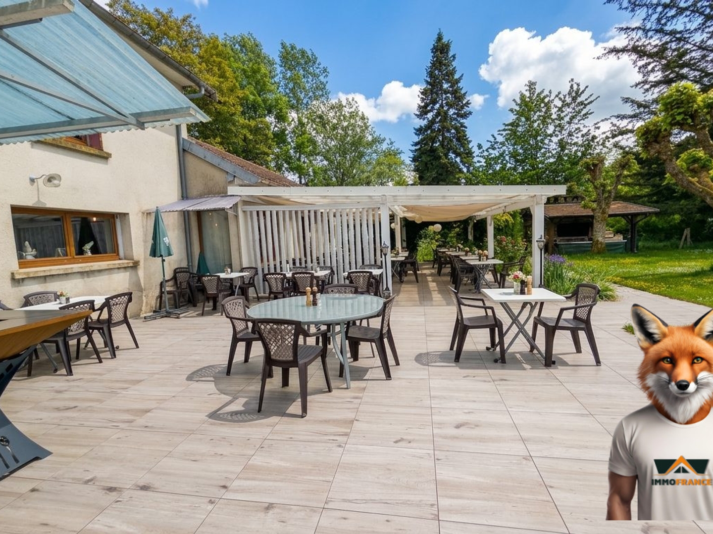 Magasin à vendre - 240m2 - Pin (70150)