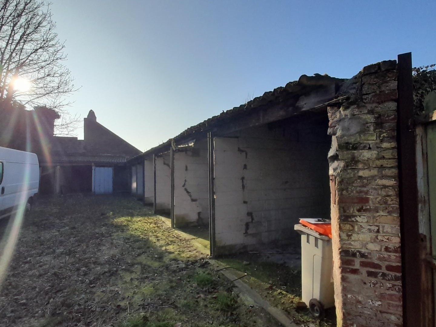 Parking / garage / box à vendre - 159m2 - Saint-Quentin (02100)