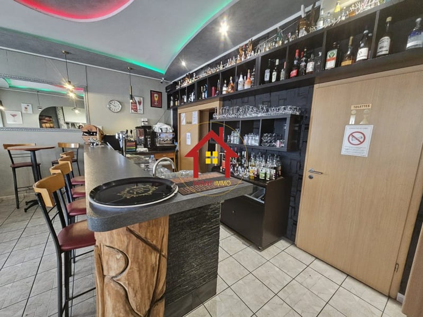 Local commercial 86 m²