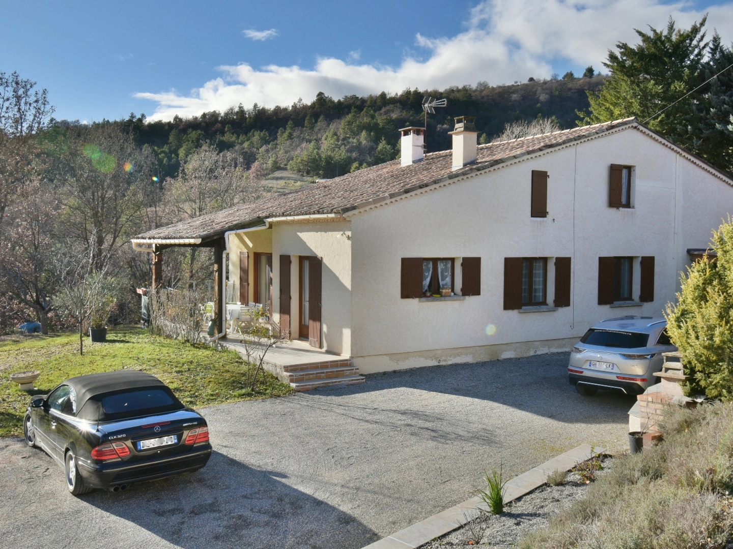 Maison à vendre - 9 pièces - 180m2 - Aiglun (04510)