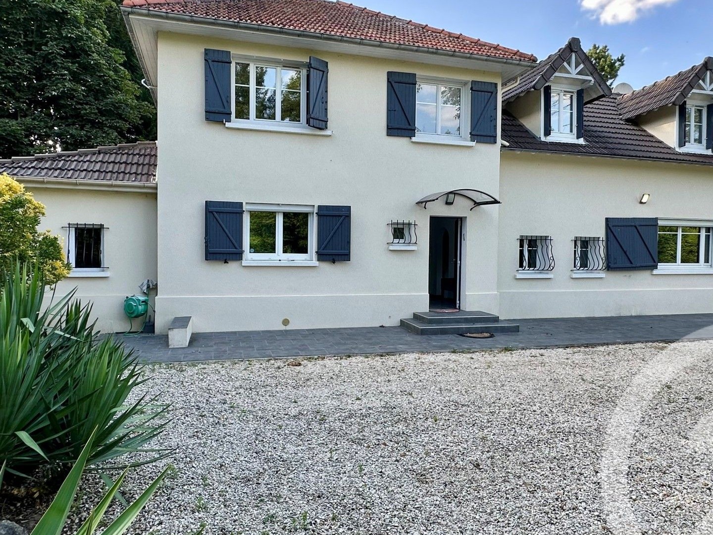 Maison 8 pièces 206 m²