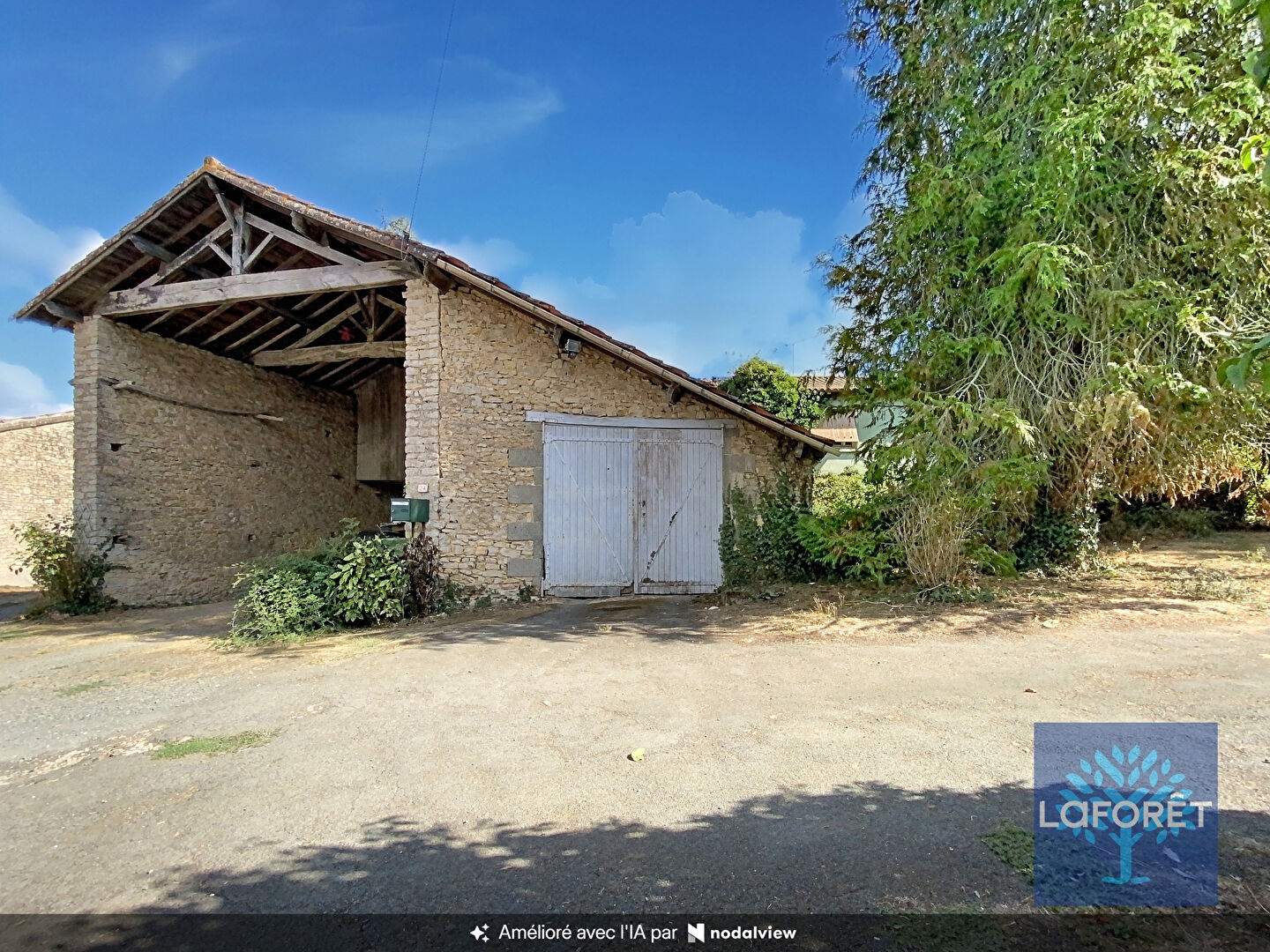 Maison à vendre - 7 pièces - 179m2 - Chantonnay (85110)