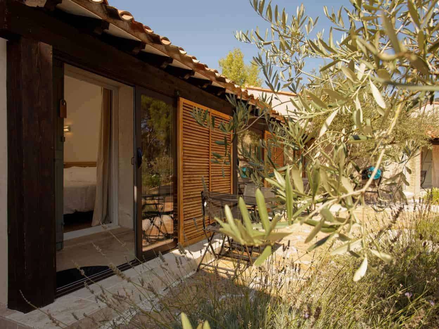 À vendre hôtel restaurant *** 18 ch à Mourèze 34