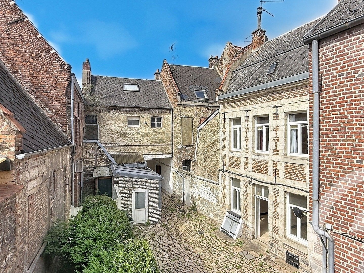 Immeuble à vendre - 156m2 - Cambrai (59400)