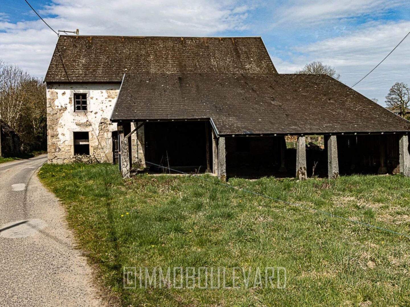 A vendre, Projet de rénovation dans le Puy de Dôme.
