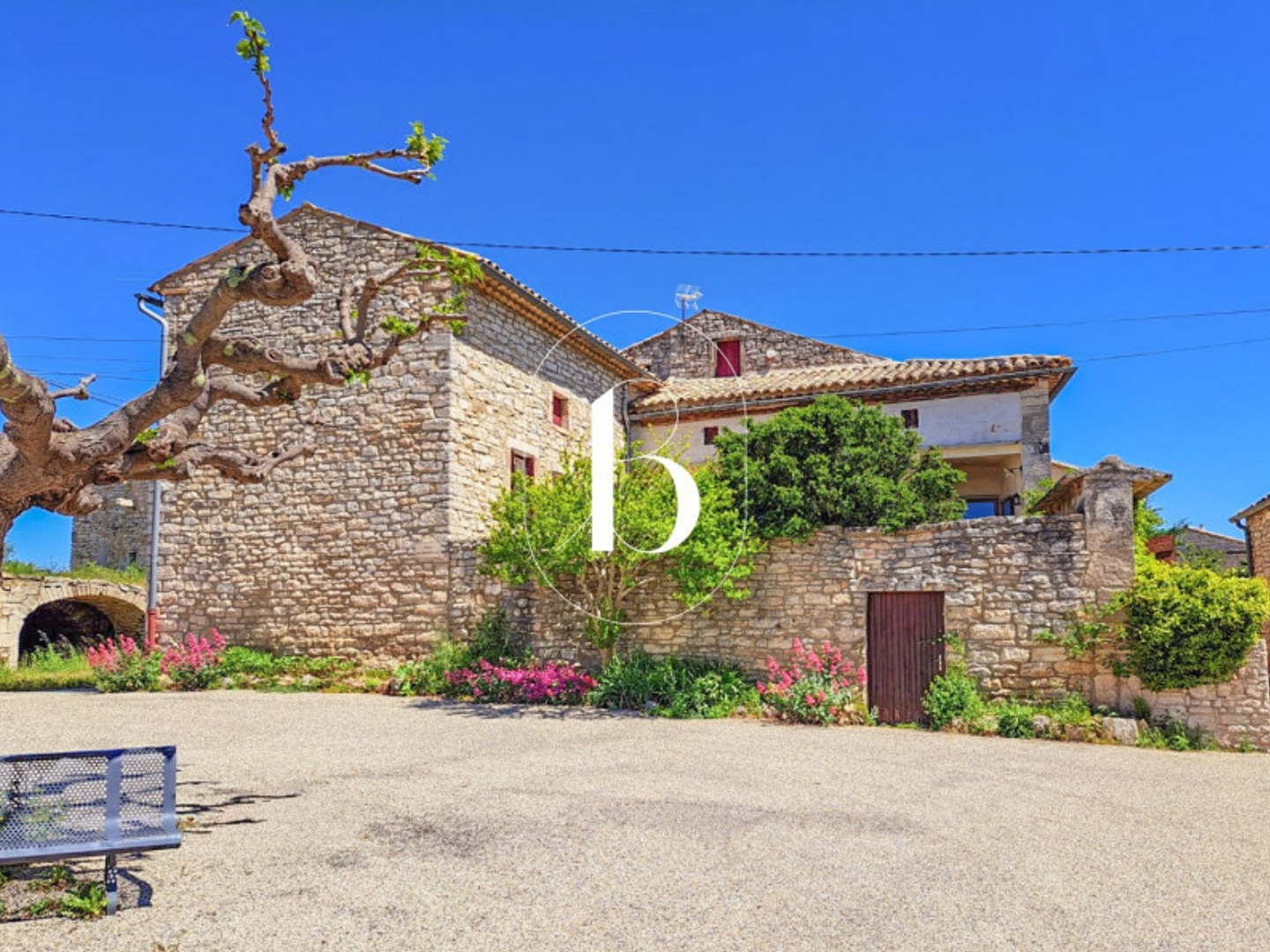 Demeure de ville et village 5 pièces 148 m²