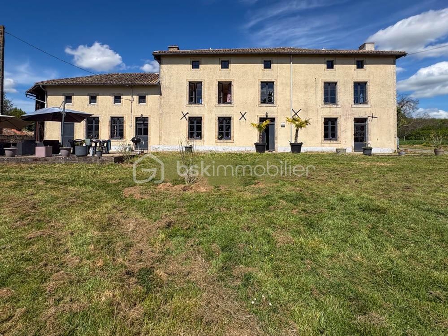 Maison 9 pièces 258 m²