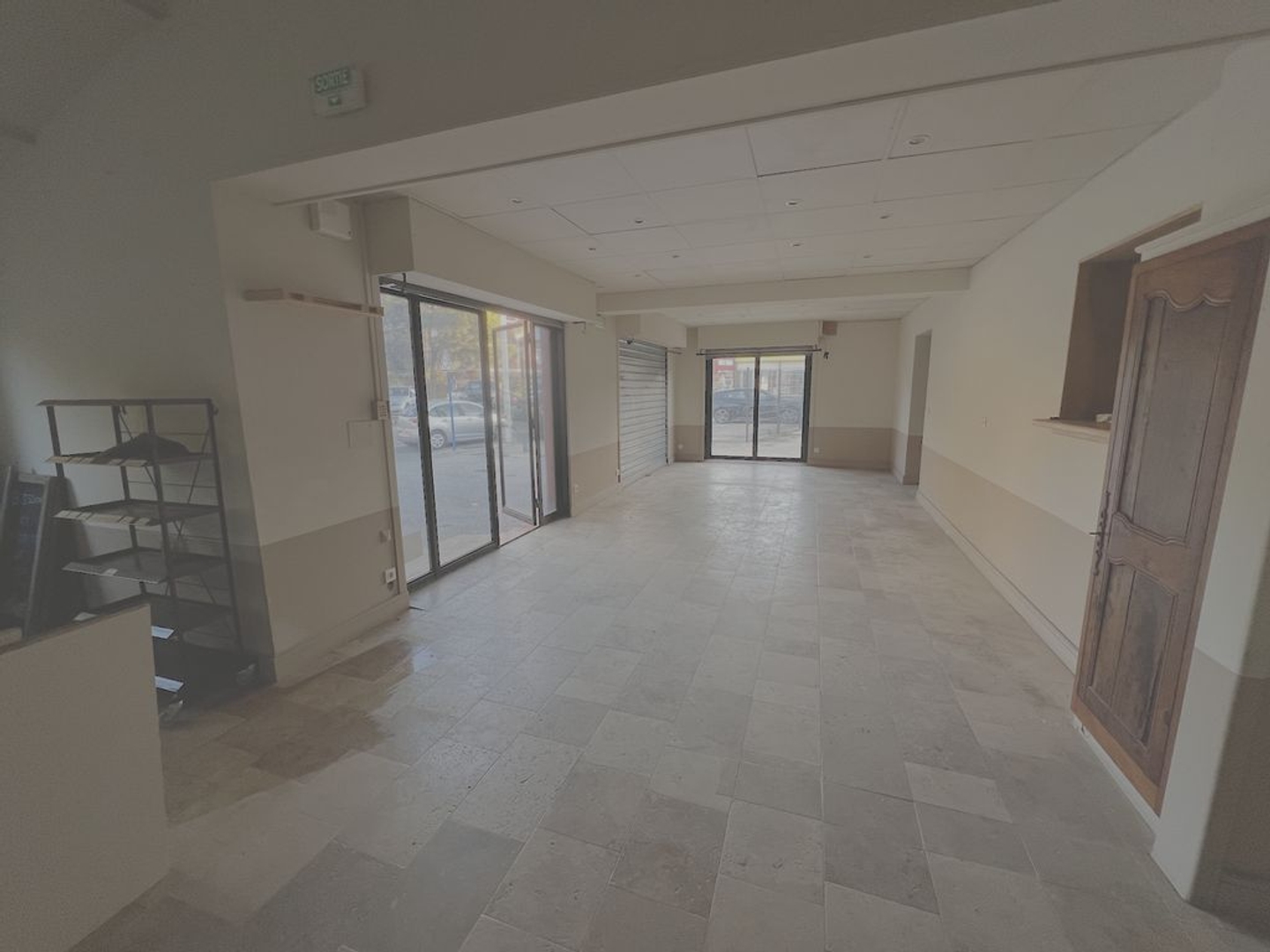 Locaux à vendre - 2 pièces - 80m2 - Cavalaire-Sur-Mer (83240)