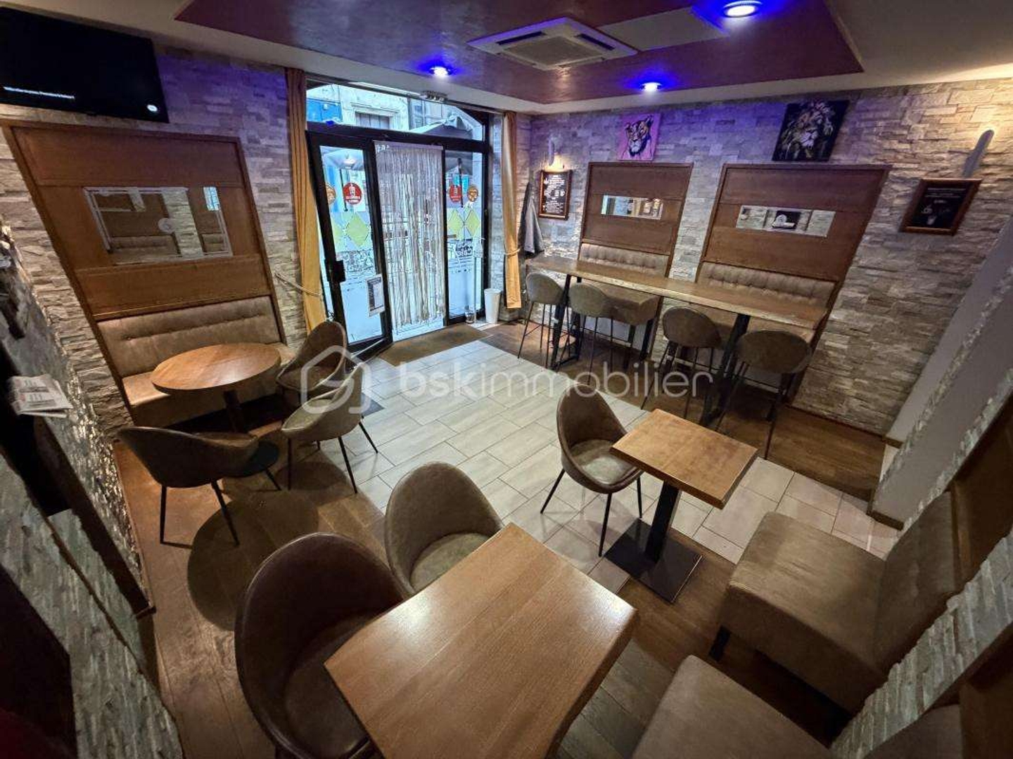 AV bail bar café petite restauration à Valserhone