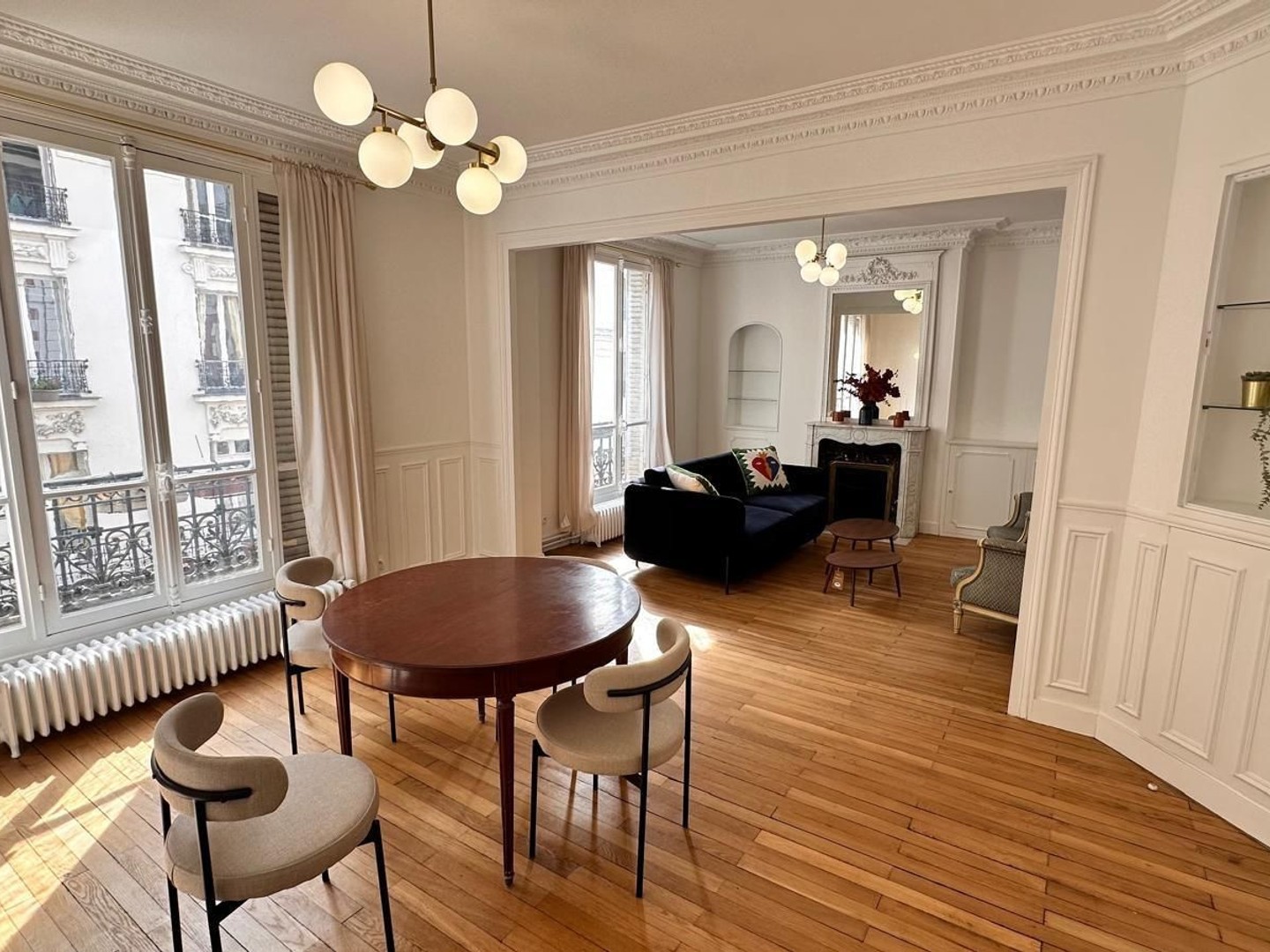 Appartement lumineux 70 m² – Double séjour, 2 Chambres & ascenseur – Rue Fays (loyer tout inclus)