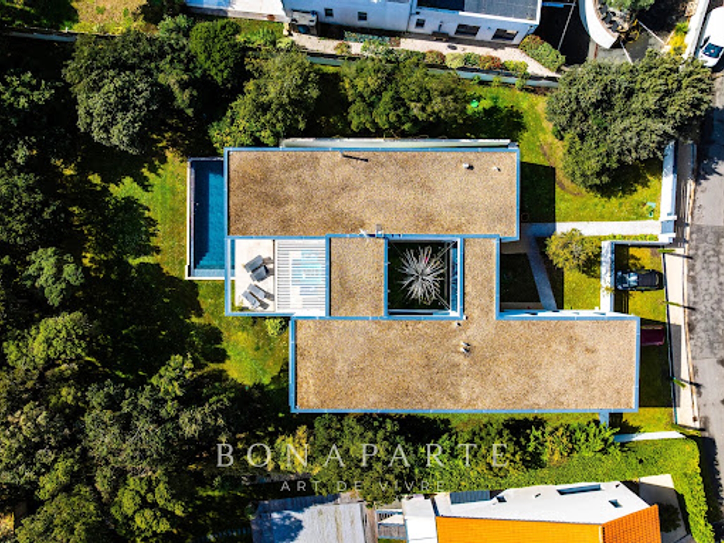 Maison à vendre - 9 pièces - 438m2 - Vaux-Sur-Mer (17640)