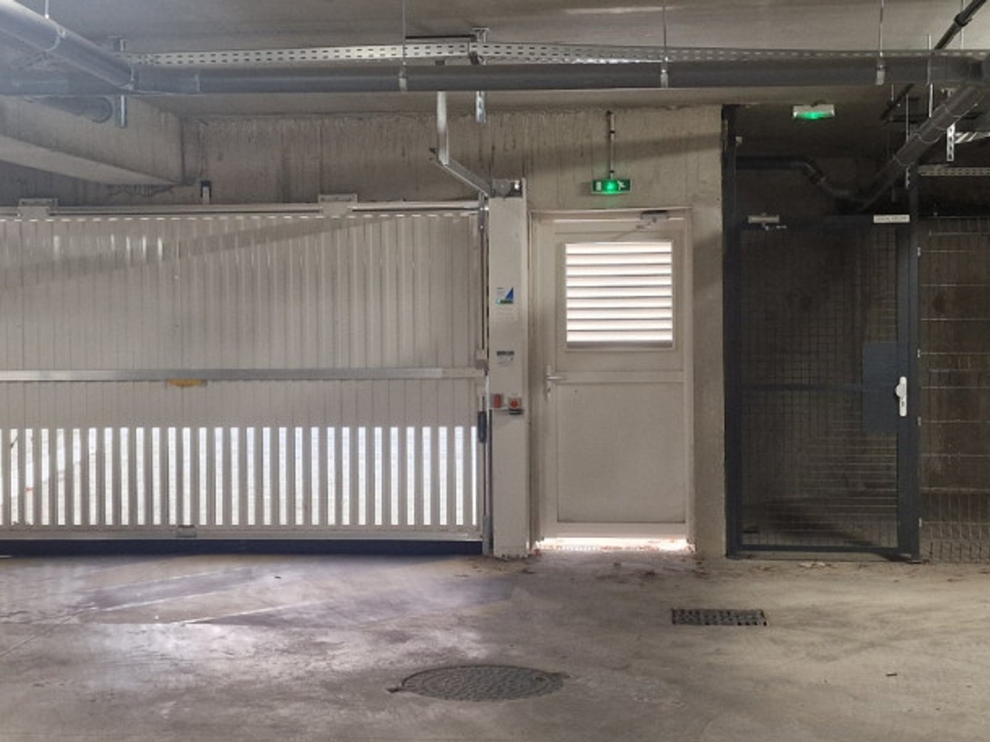 Parking / garage / box à vendre - 12m2 - Fonbeauzard (31140)