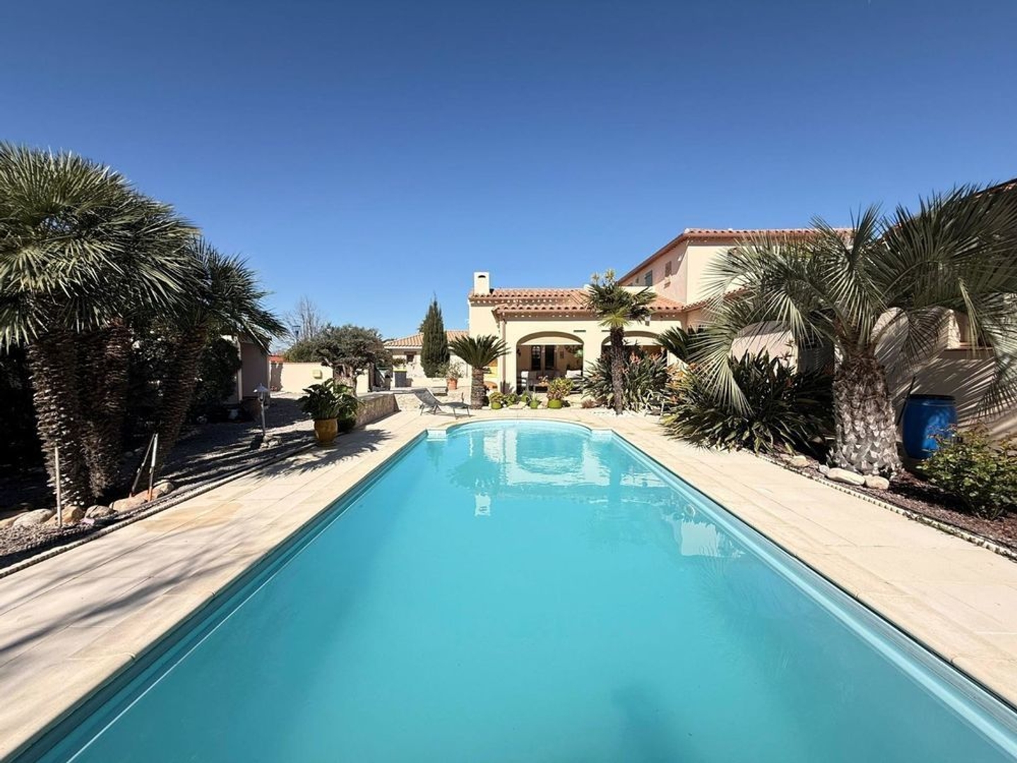 CABESTANY, SUPERBE VILLA T6, 4 FACES, PISCINE, GARAGE