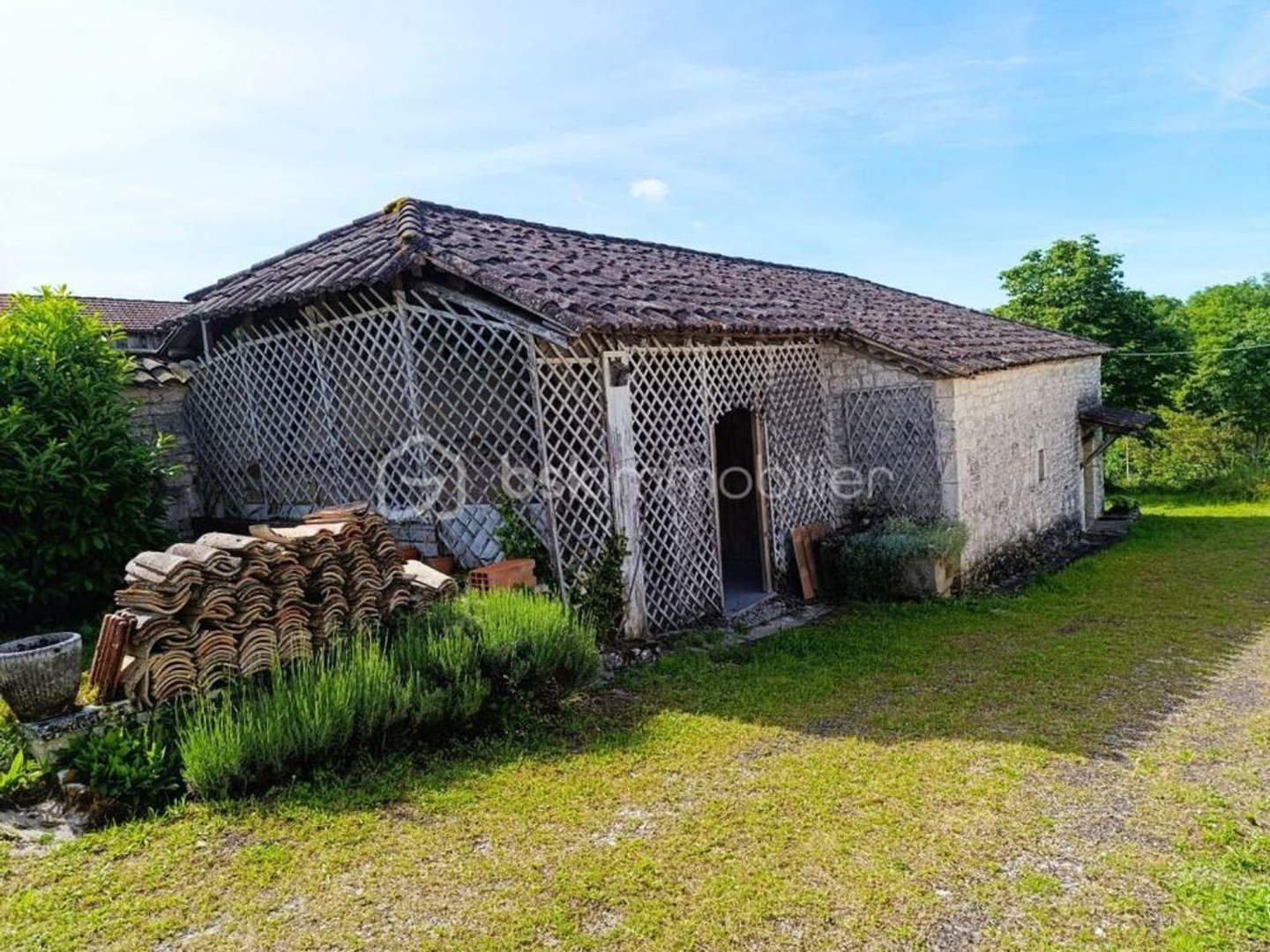 Maison à vendre - 4 pièces - 140m2 - Montaigu-De-Quercy (82150)