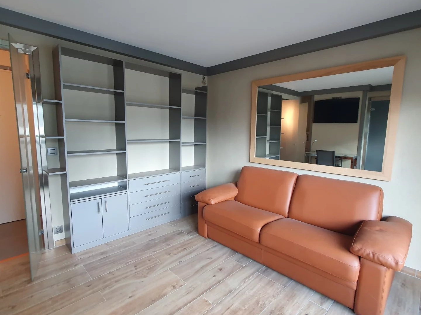 EXCLUSIVITE STUDIO