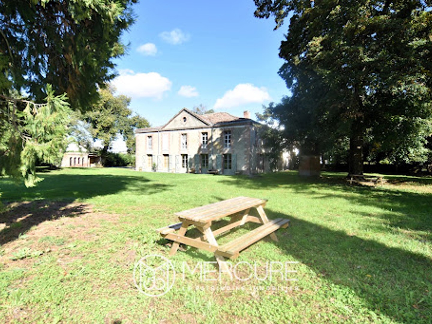 Manoir 20 pièces 600 m²