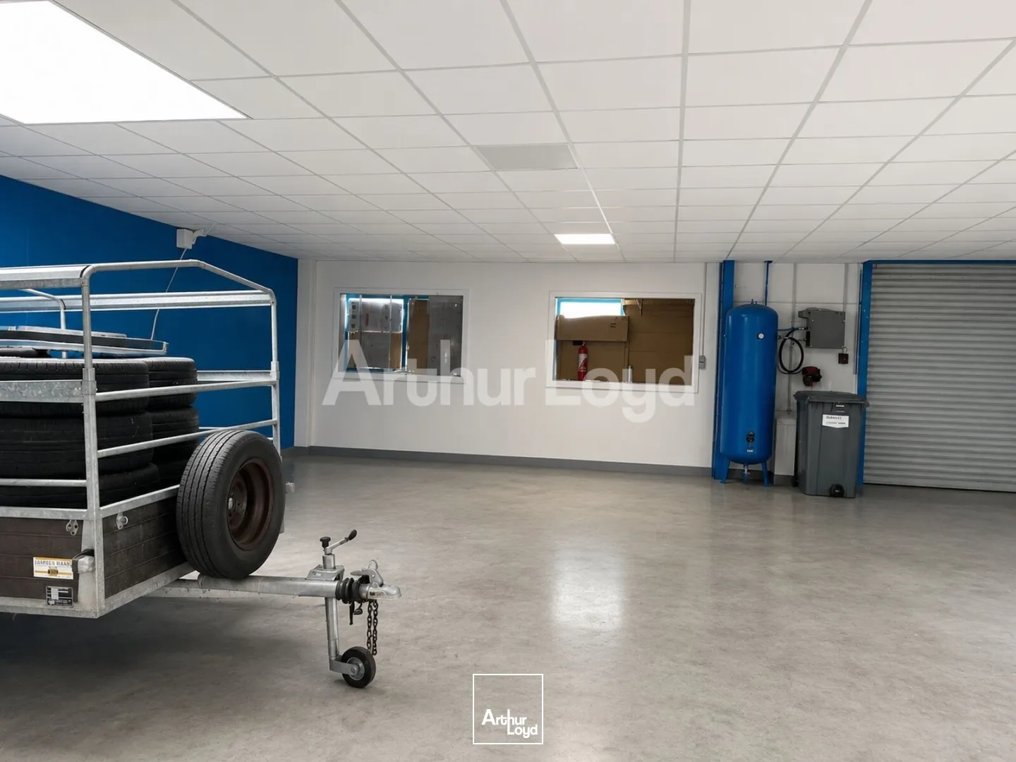 Locaux à vendre - 440m2 - Toufflers (59390)