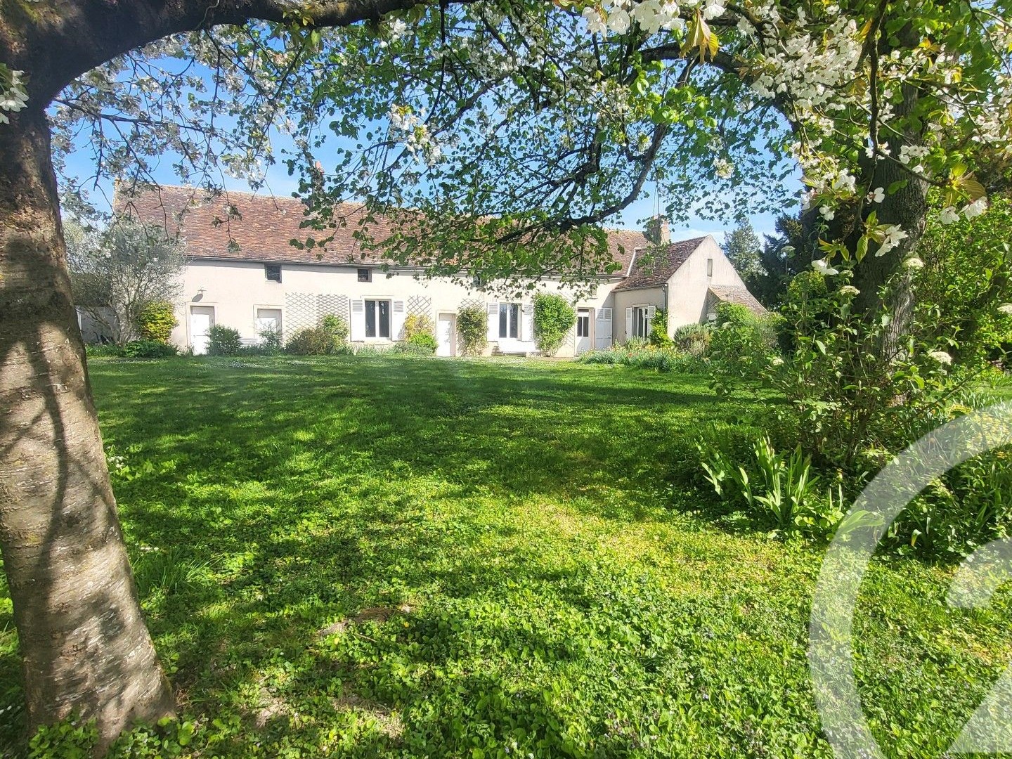 Maison 8 pièces 215 m²
