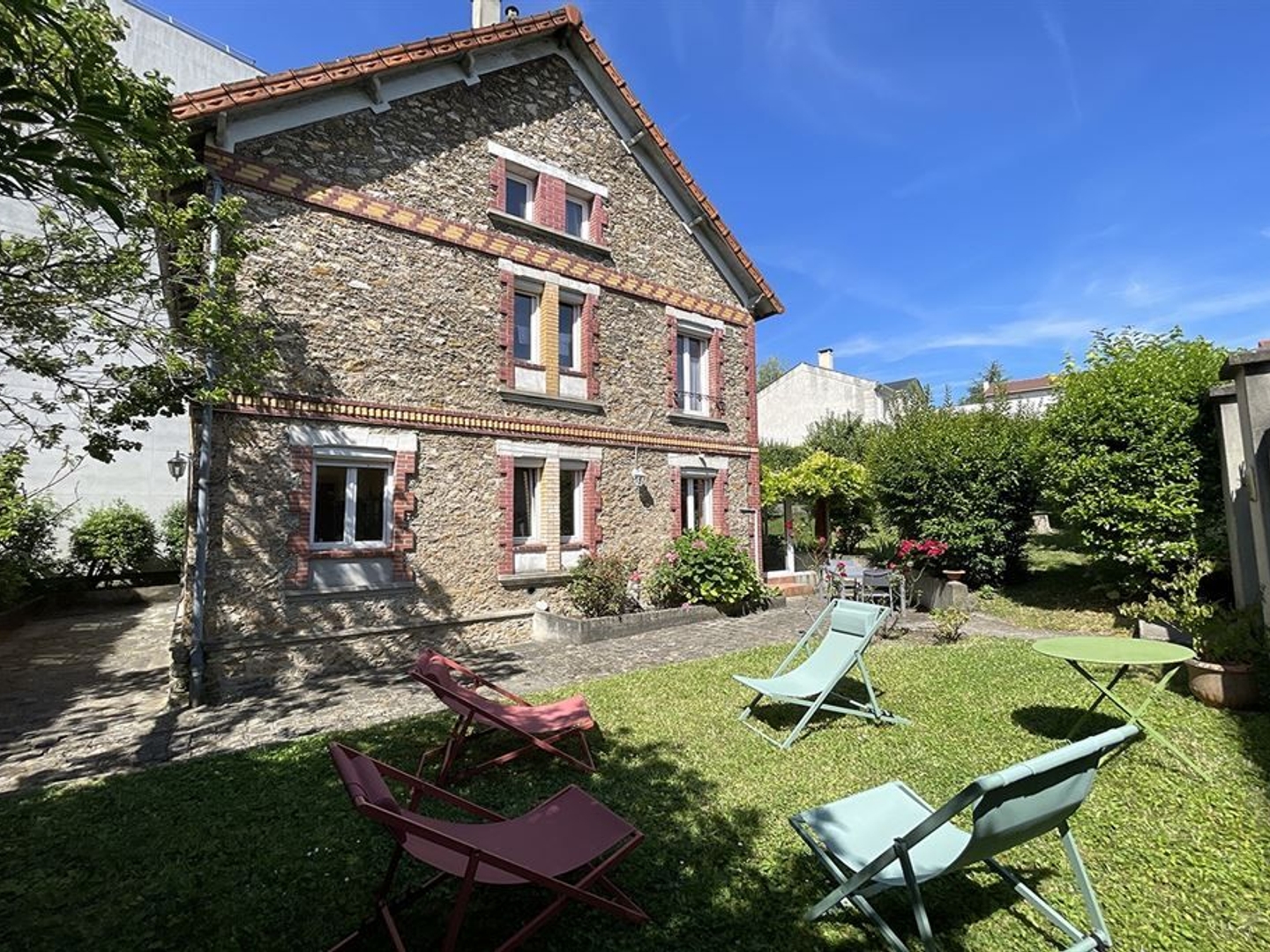 Maison à vendre - 9 pièces - 205m2 - Chaville (92370)