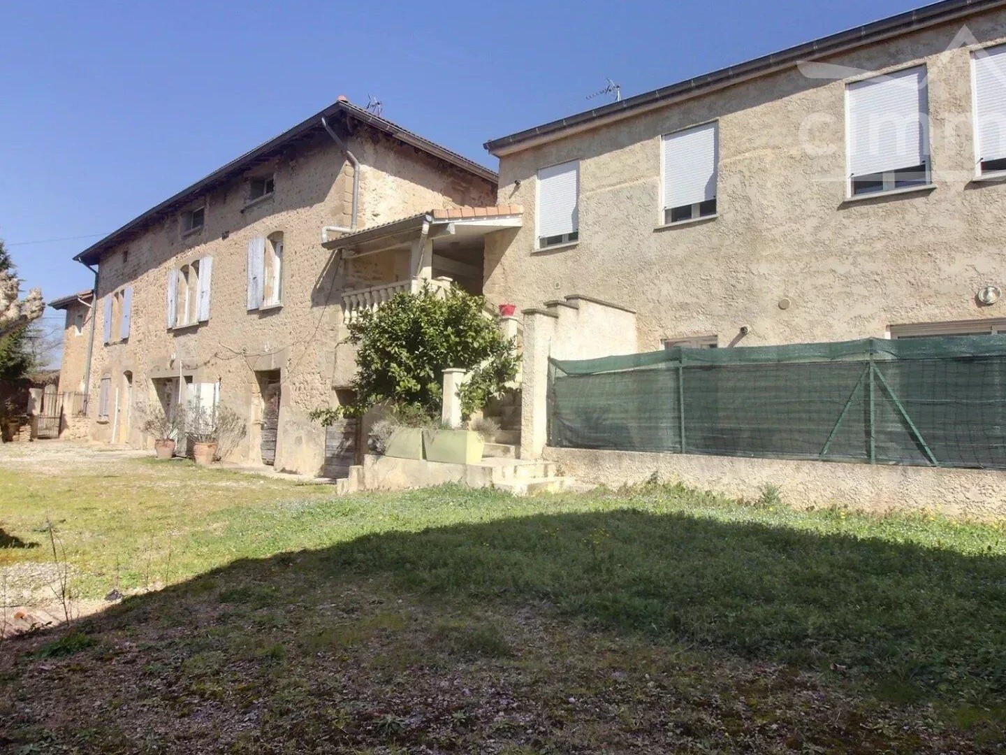 Ancienne Ferme Rénovée avec Immeuble Locatif à Saint-Barthélémy-