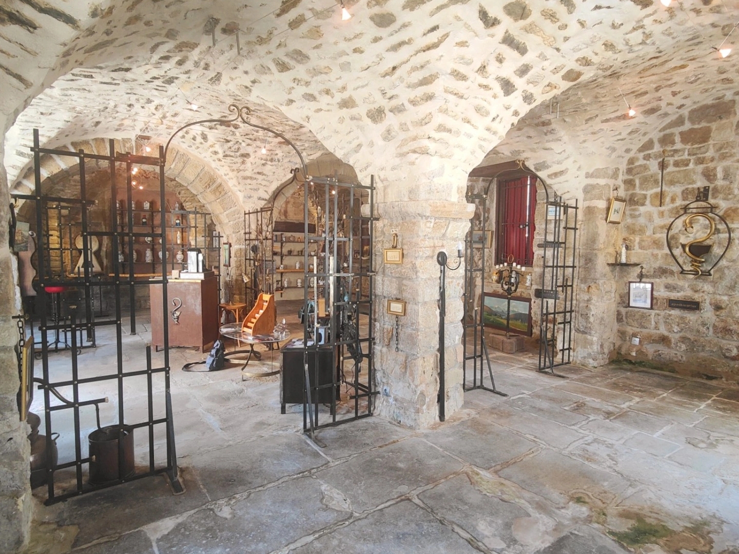 Immeuble à vendre CEILHES ET ROCOZELS (34)