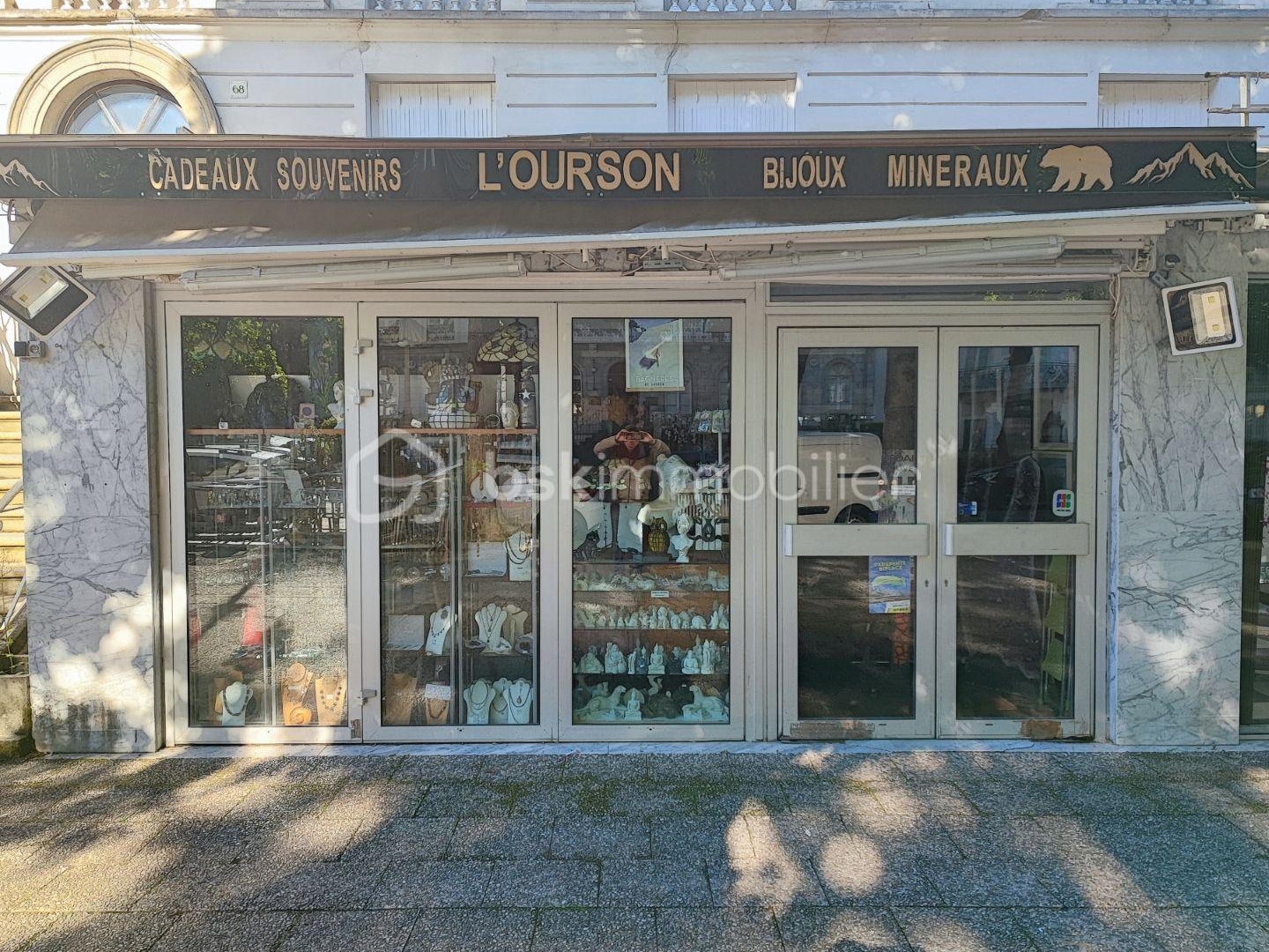 Fonds de commerce 2 pièces 64 m²
