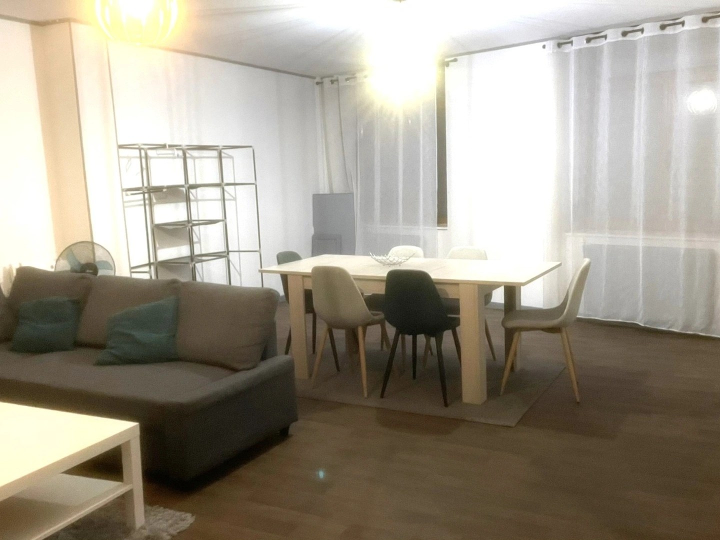 MAISON de 211 M2 avec 5 à 6 chambres dont une au rez de chaussée proche transport
