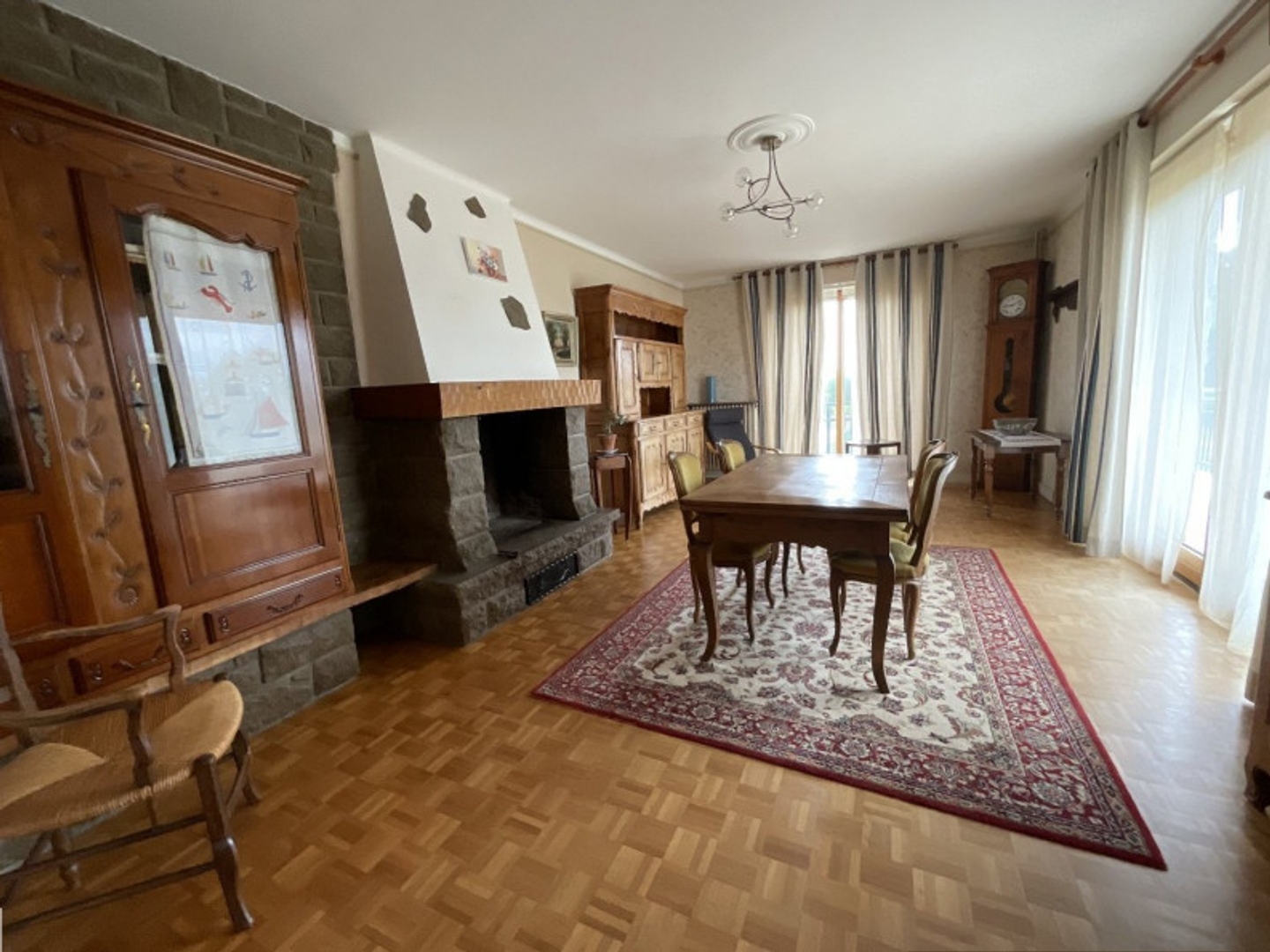 Maison à vendre - 6 pièces - 139m2 - Pleugueneuc (35720)