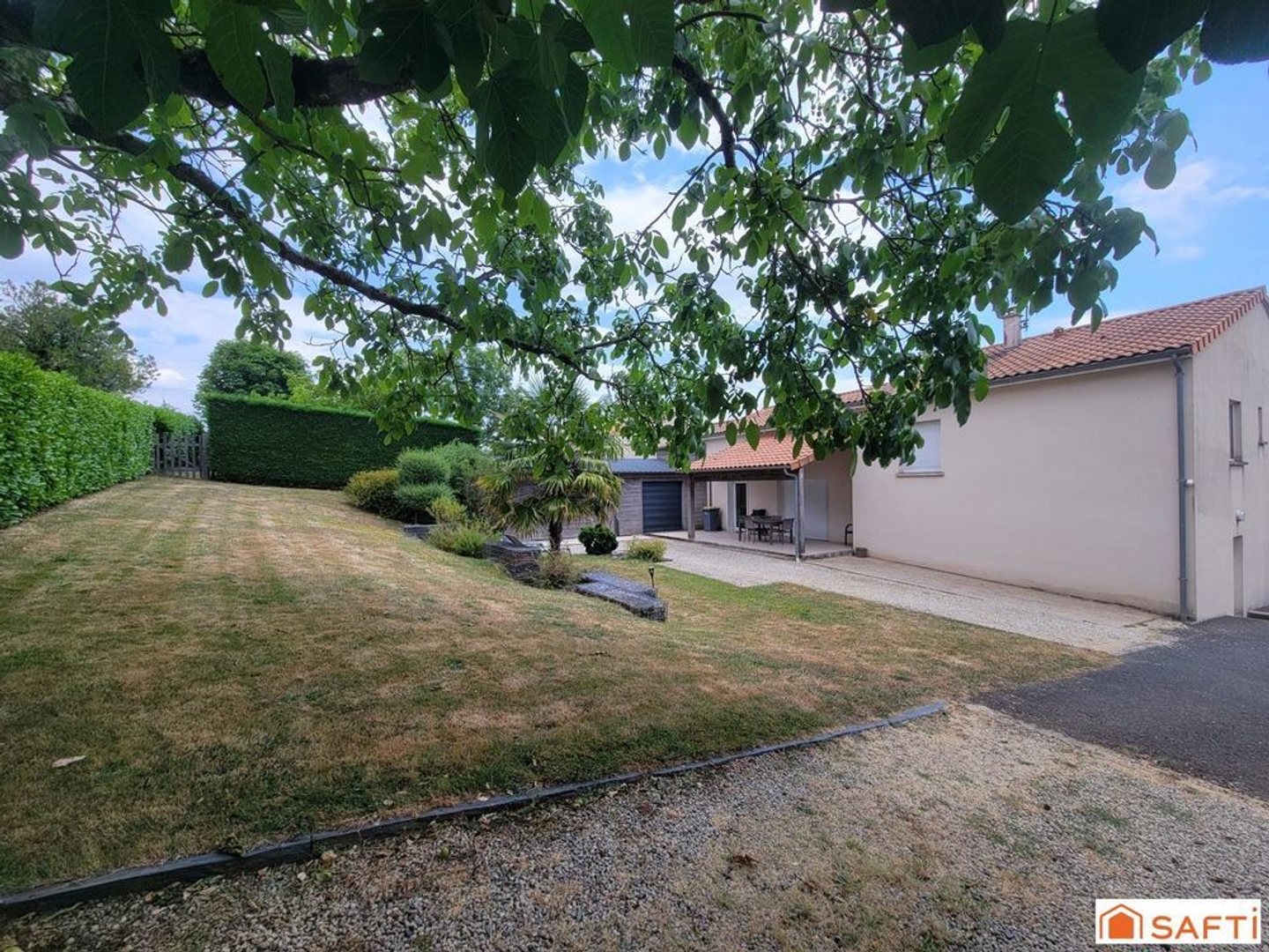 Maison à vendre - 5 pièces - 174m2 - Verruyes (79310)