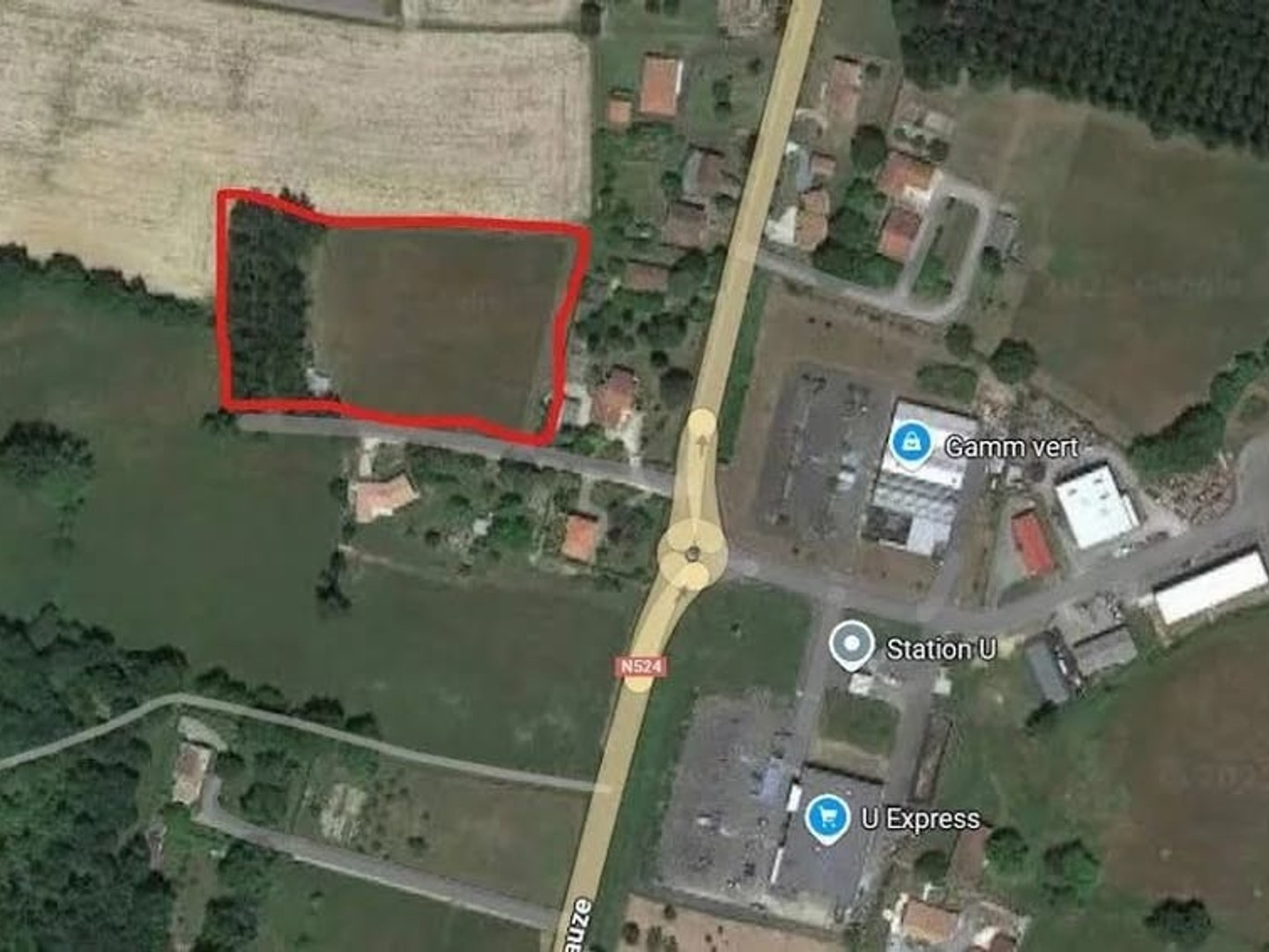 Terrain 8962 m²