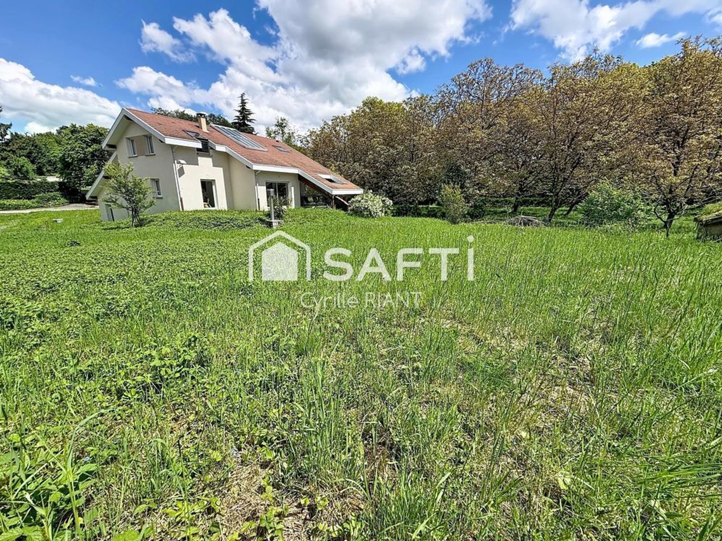 Maison 6 pièces 198 m²