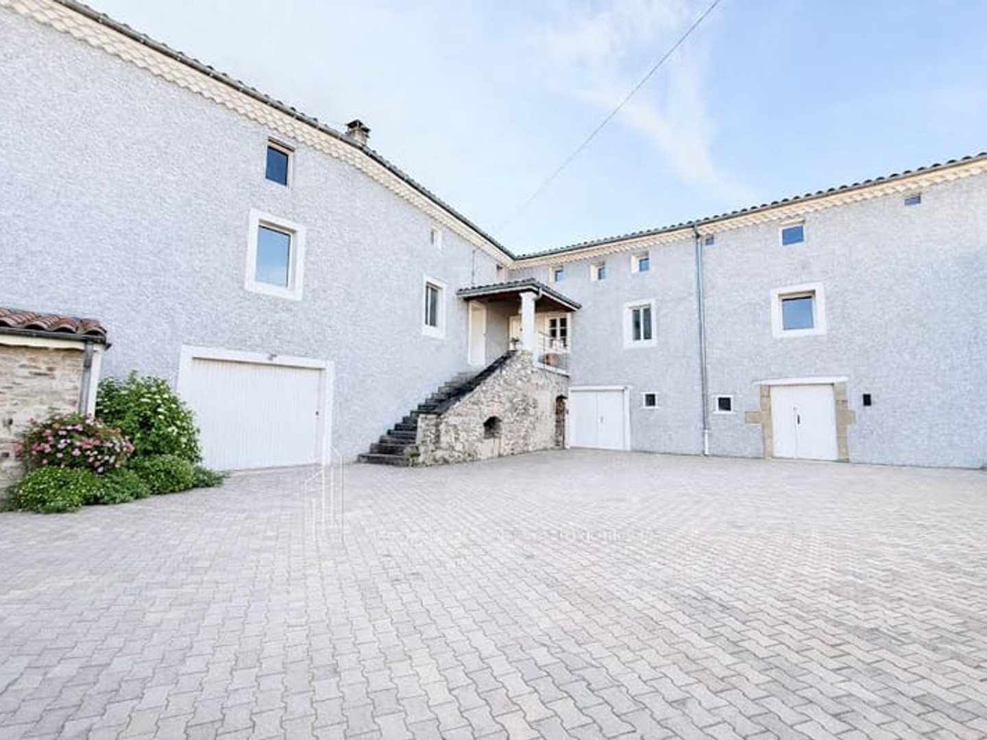 Propriété 5 pièces 180 m²