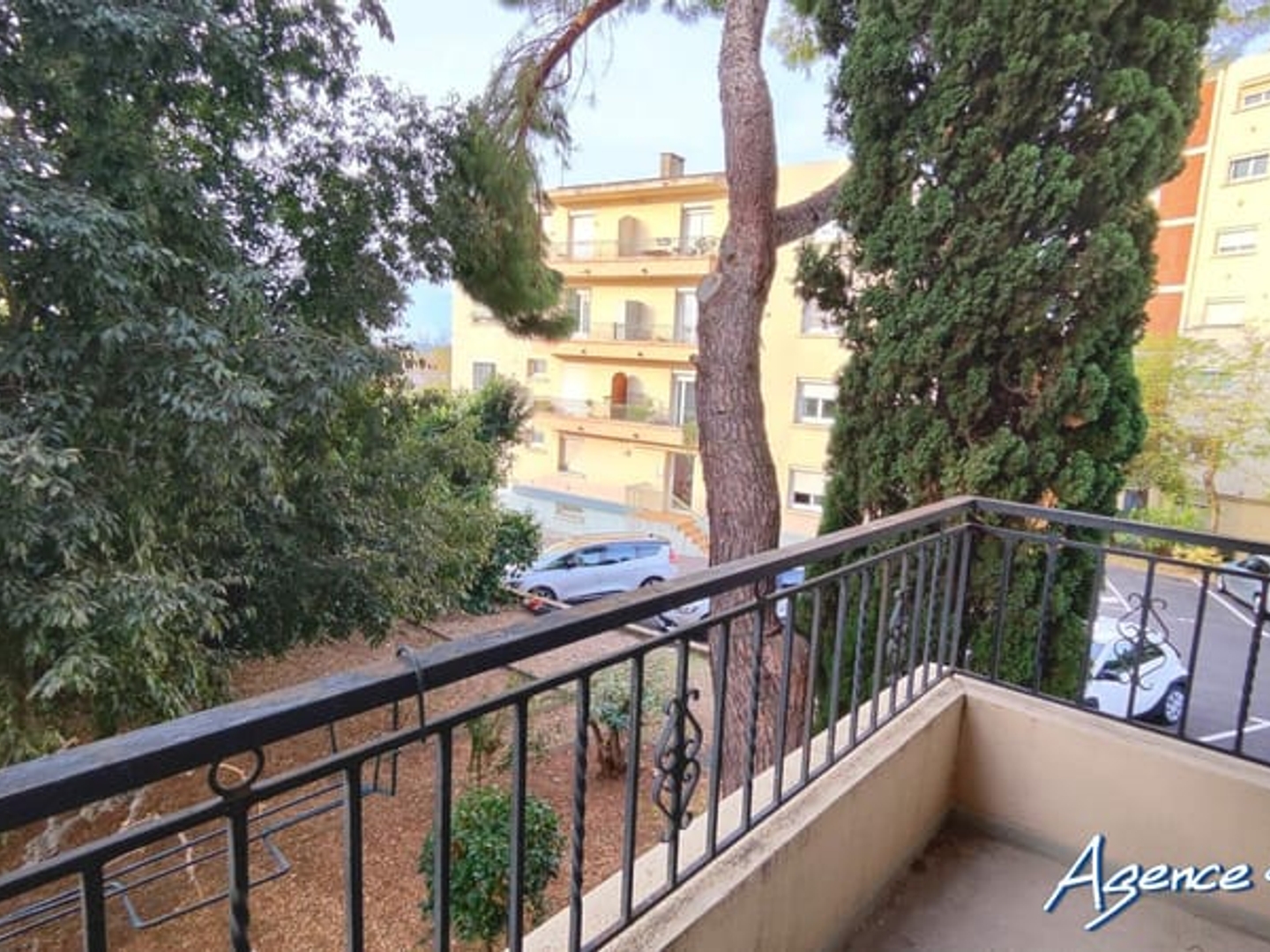 Appartement T3 avec garage proche arènes