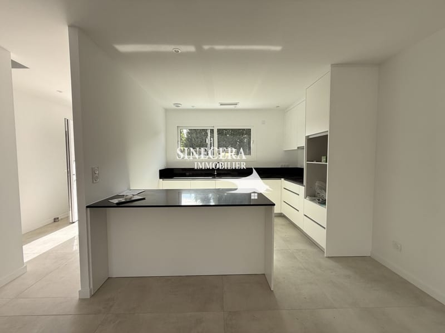 Maison à vendre - 5 pièces - 159m2 - Le Barp (33114)