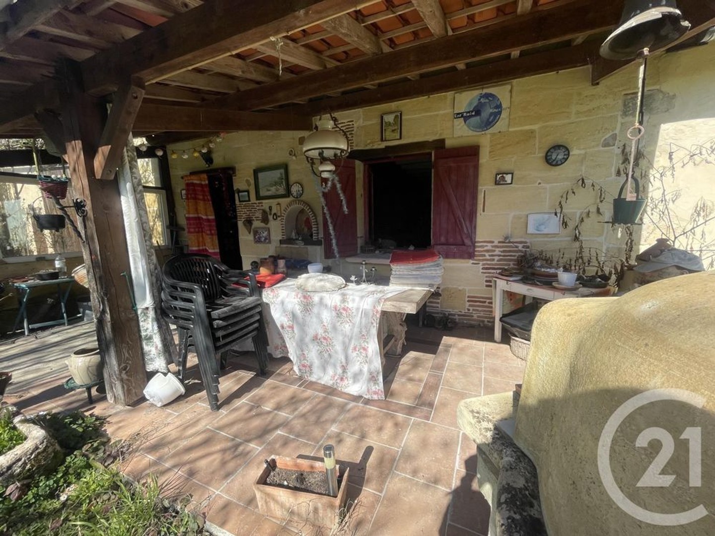 Maison à vendre - 7 pièces - 262m2 - Montpon-Ménestérol (24700)