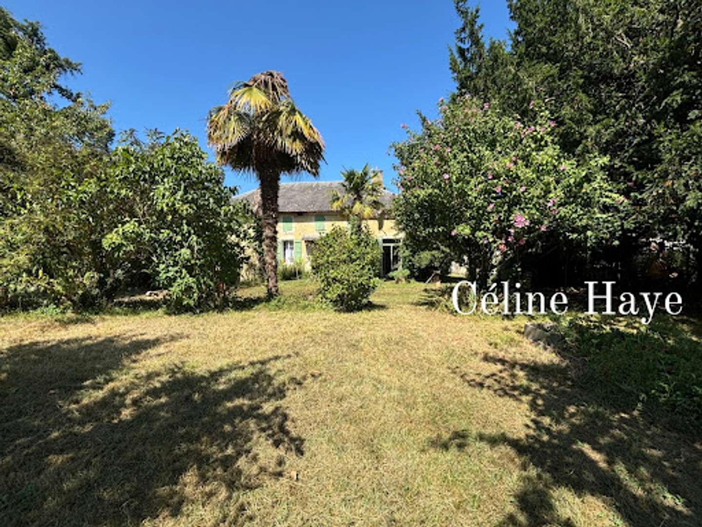 Propriété 5 pièces 180 m²