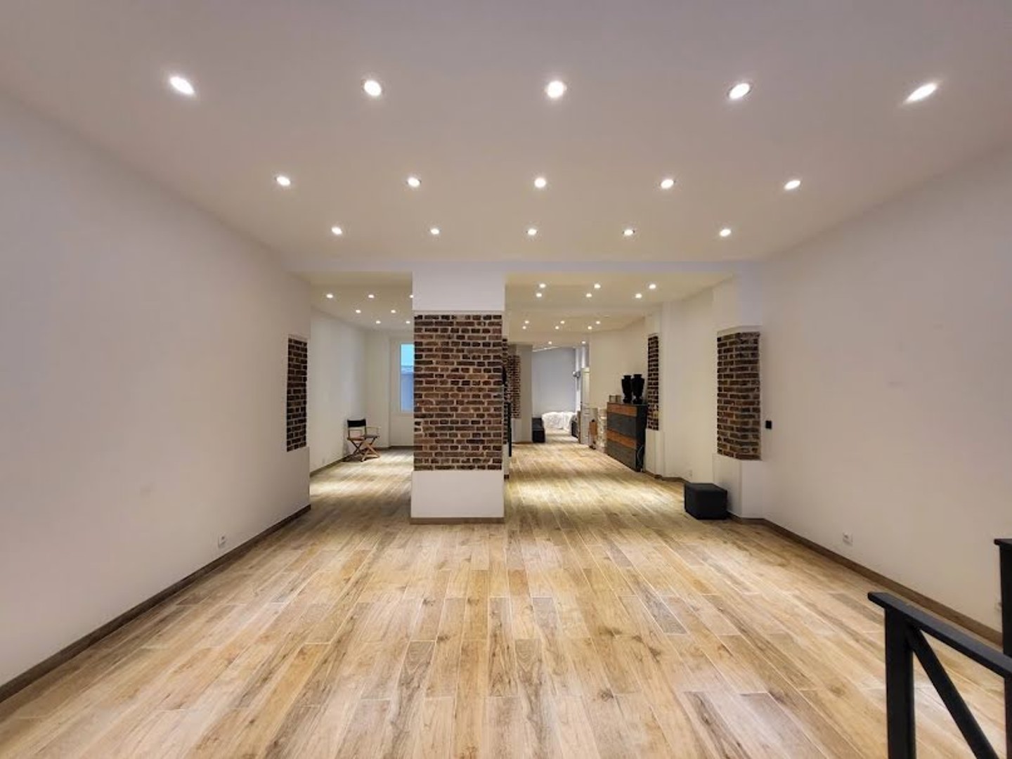 Local 87 m²