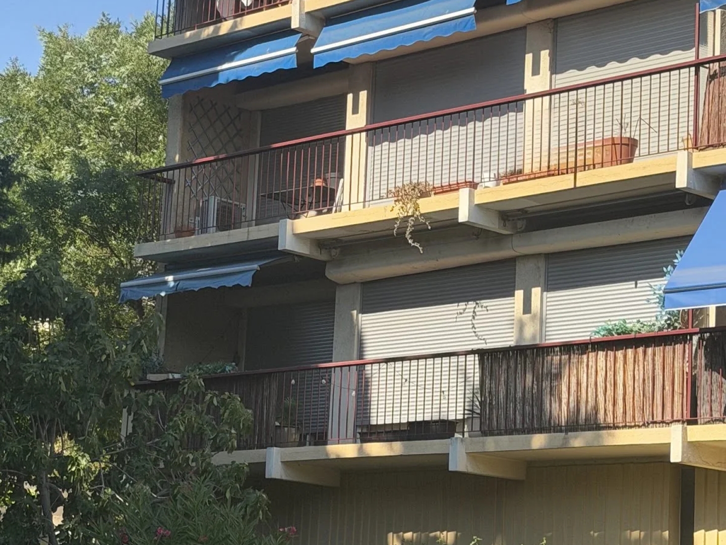 Appartement à vendre - 4 pièces - 76m2 - Aix-En-Provence (13090)