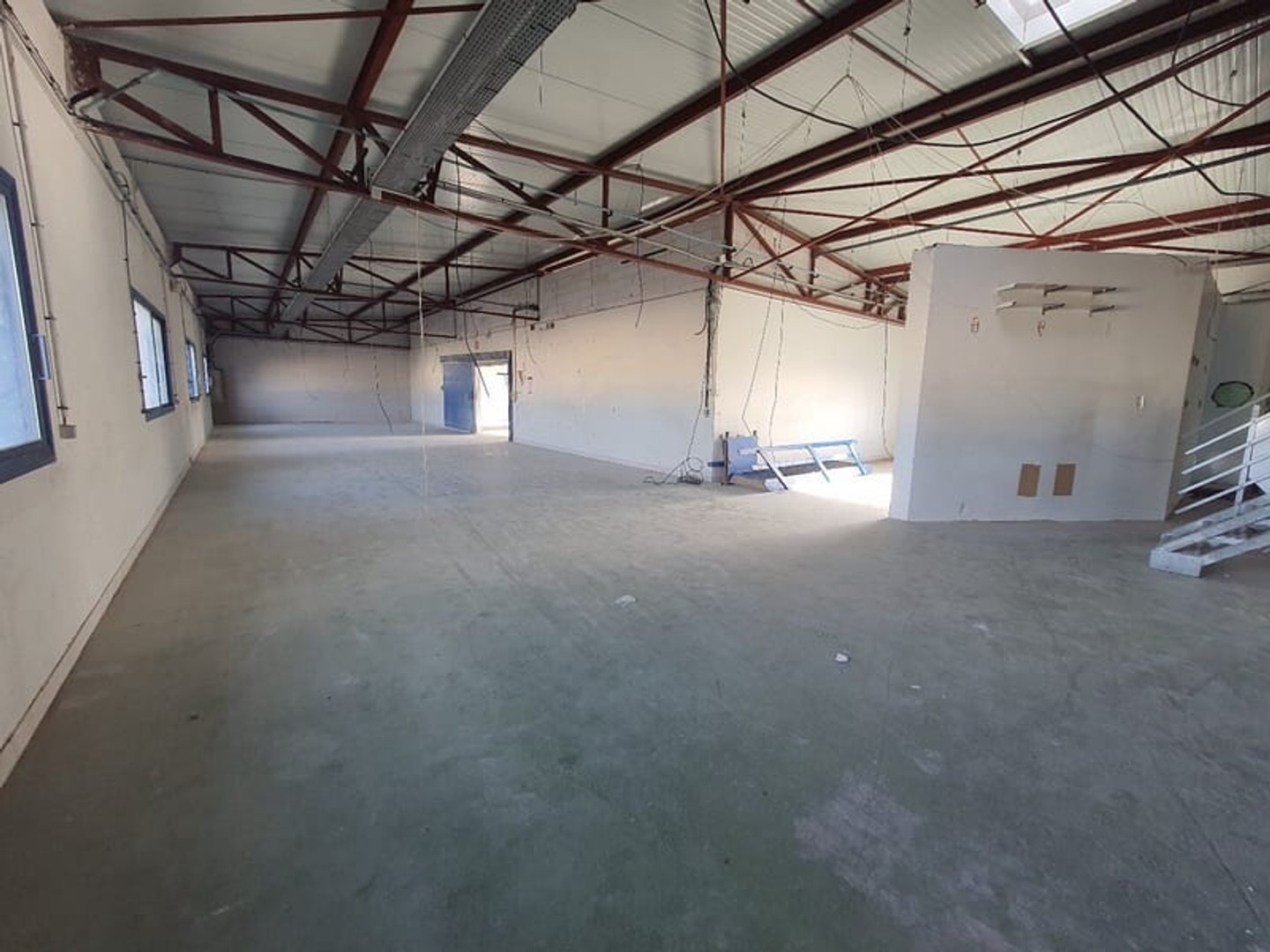 Entrepôts et Bureaux