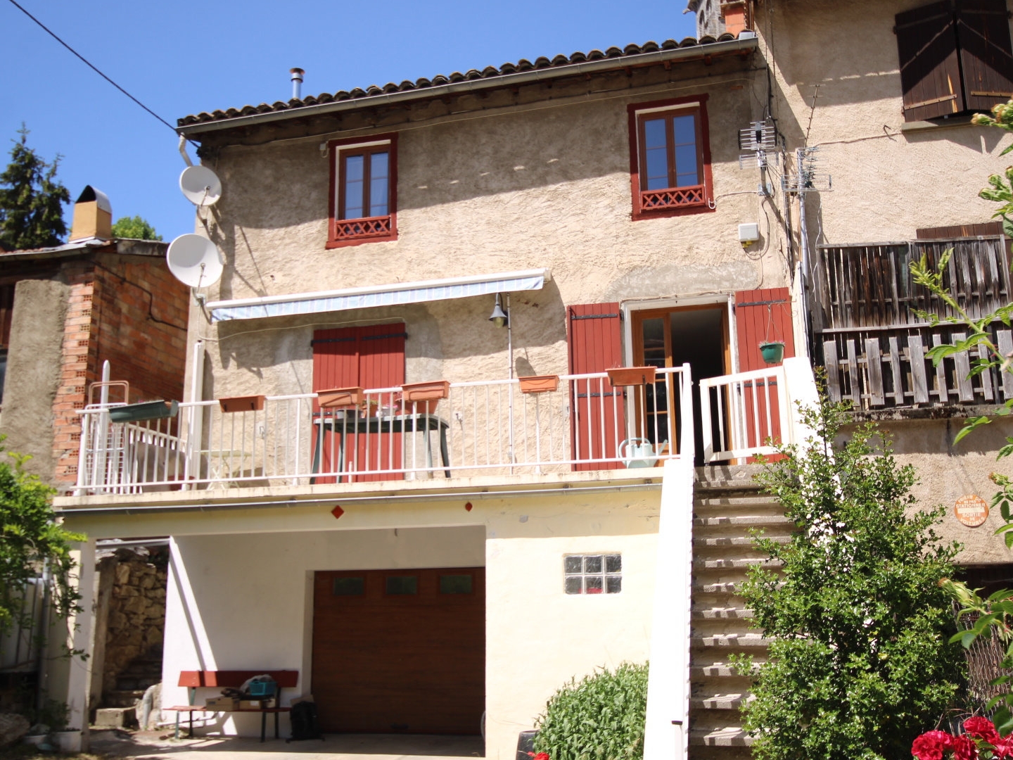 MAISON DE VILLAGE